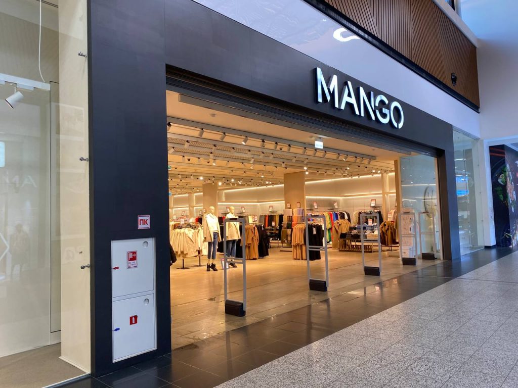 Магазин Mango возобновил работу в ТЦ &#171;Мега Дыбенко&#187;