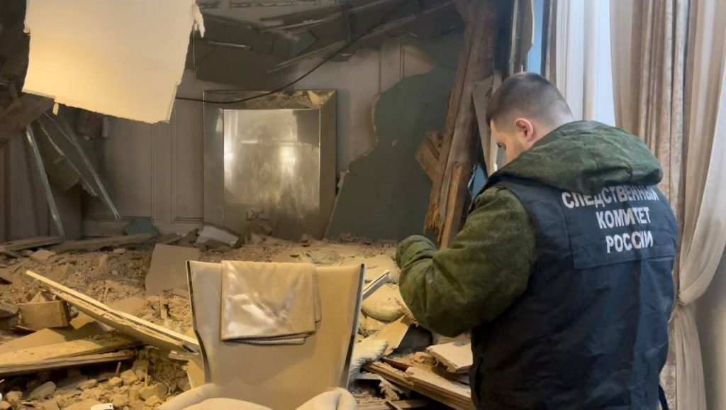 Обрушение потолка на Почтамтской стало уголовным делом