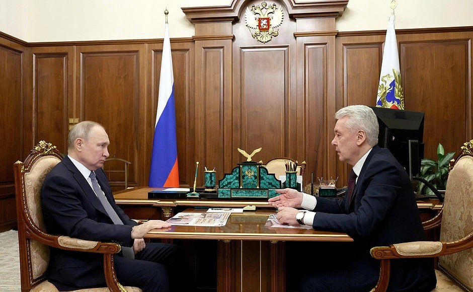 Какими словами Путин обласкал Собянина на встрече в Кремле