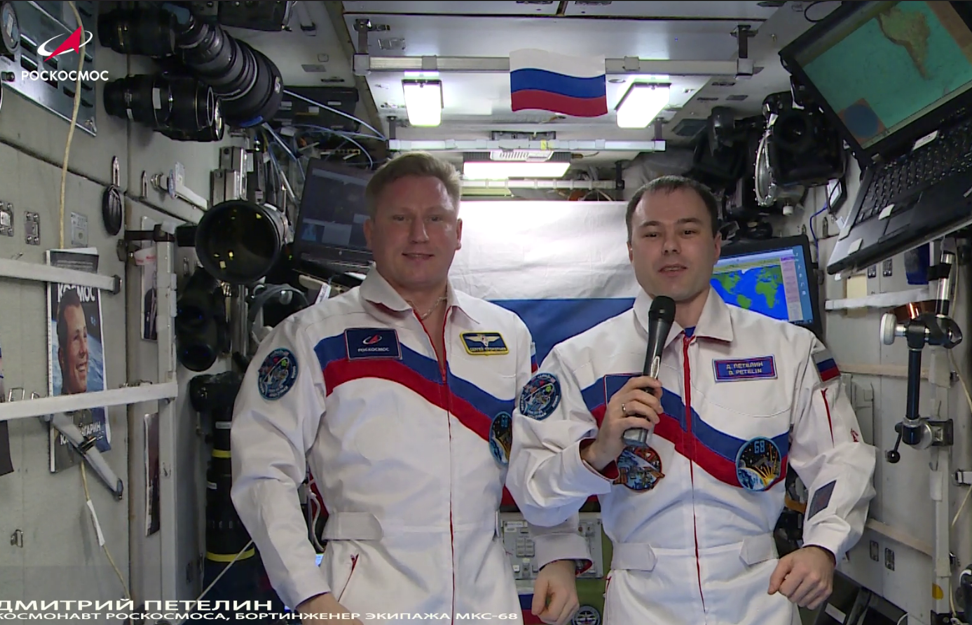 Космонавты на МКС поздравили россиянок с 8 марта