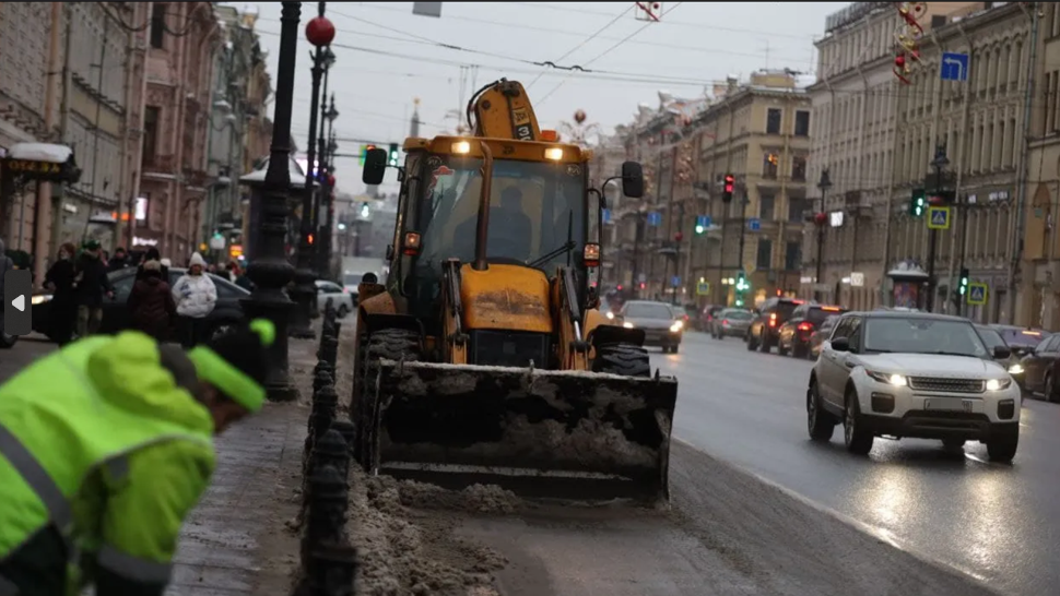 Колесов пообещал скорое окончание снегопада в Петербурге, но горожан ждет еще один погодный сюрприз