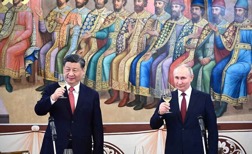 Что в Кремле объединило Си Цзиньпина с Мао Цзэдуном и Елизаветой II