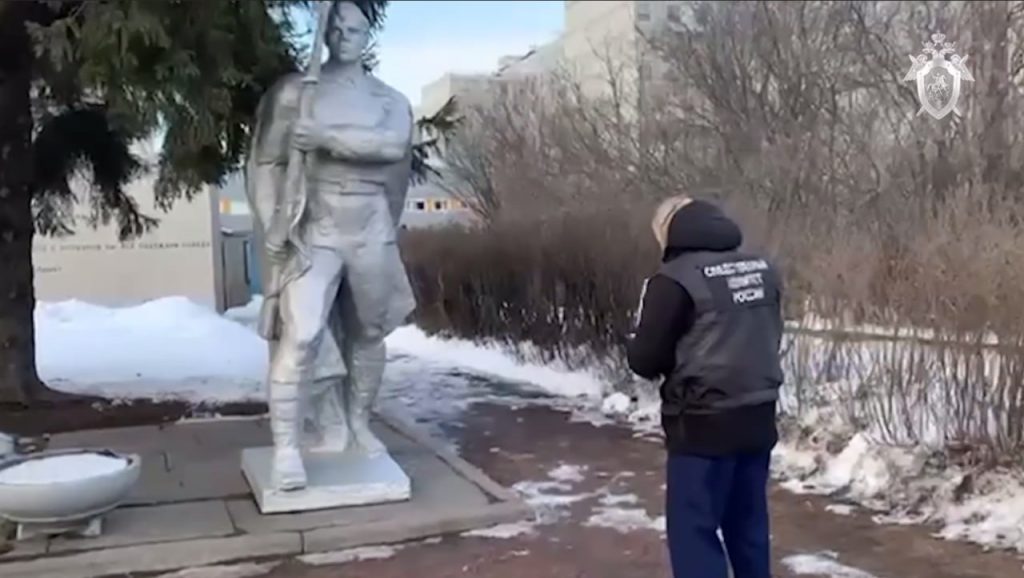 Бастрыкин отправил следователей проверить внешний вид мемориалов времен ВОВ в Петербурге