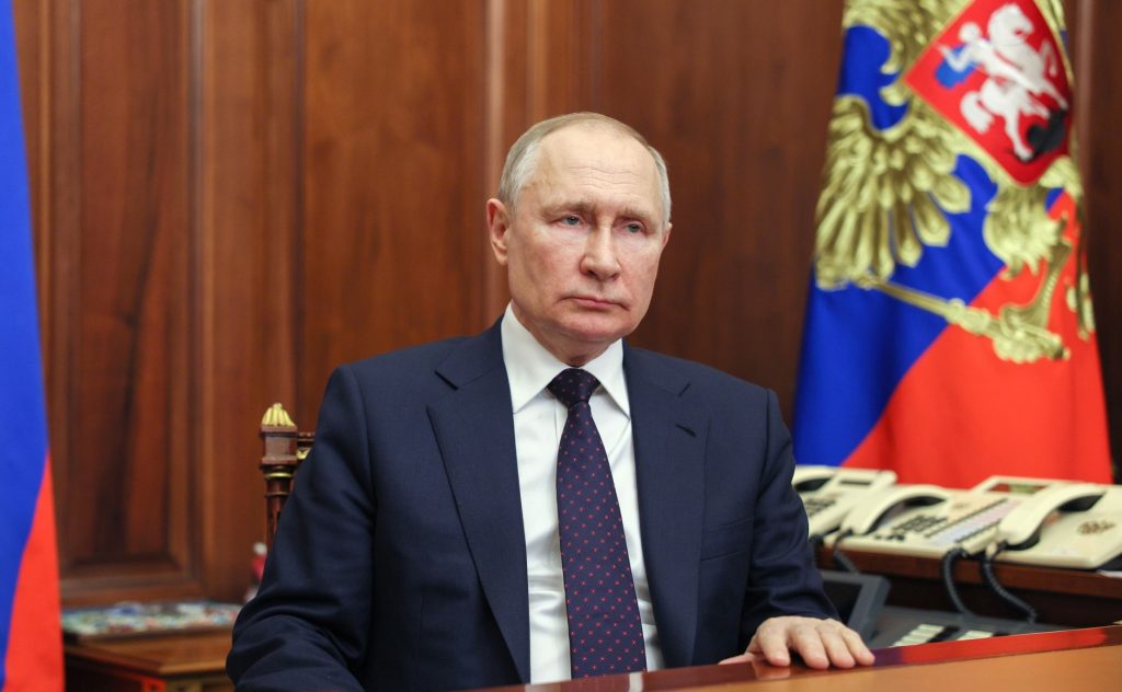 Путин поздравил с Днем Победы всех лидеров СНГ, кроме трех