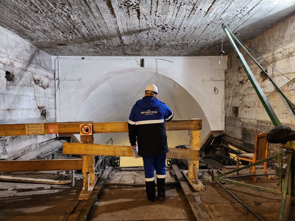 В Смольном показали, как идет ремонт станции метро &#171;Чернышевская&#187;