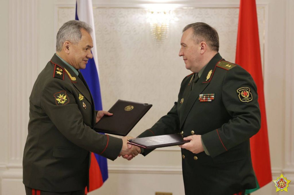 Россия и Белоруссия подписали документы о хранении ядерного оружия в республике