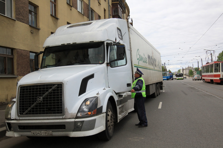 Правительство ввело запрет для польских фур на перевоз грузов по России