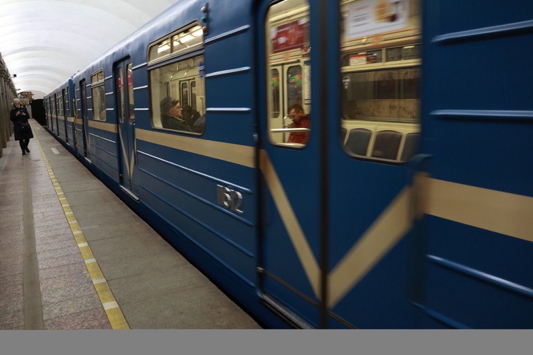 В Петербурге отложили строительство новых станций метро