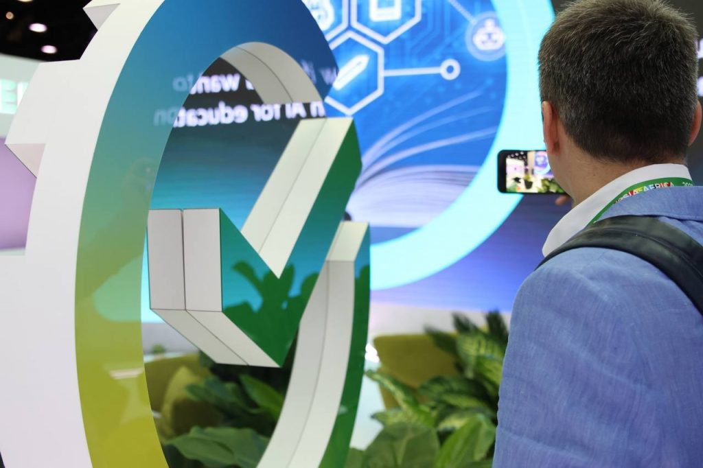 Сбер: гимназия №63 Санкт-Петербурга примет участие в развитии GigaChat