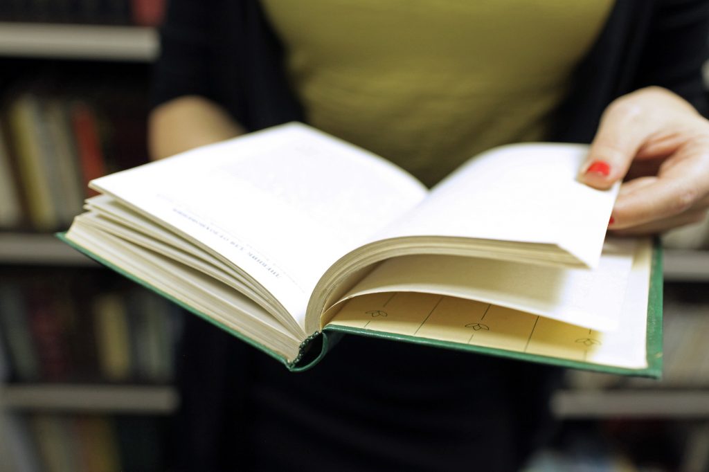 ФАС обвинила издательство «Просвещение» в завышении цен на учебники