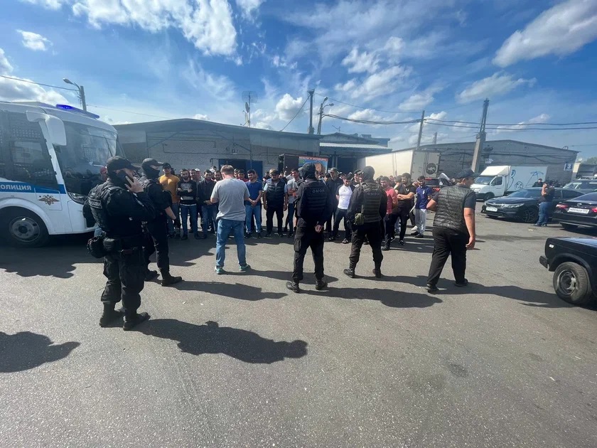 Полиция назвали причину массовой драки на Пугаревском карьере