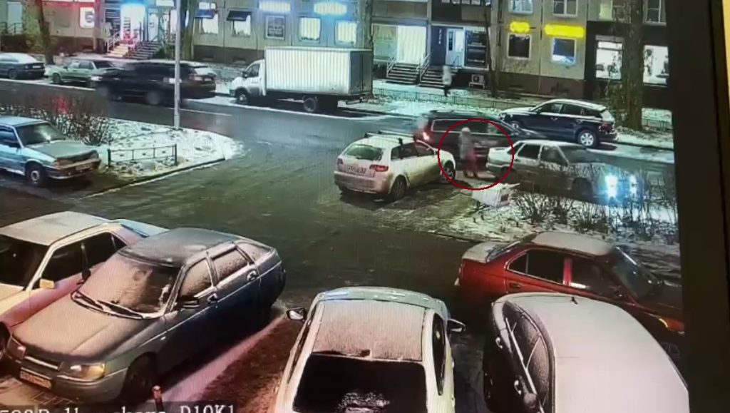 В Петербурге будут судить водителя ВАЗ, сбившего задним ходом пенсионерку 