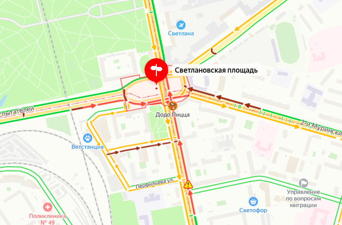 Четыре автомобиля столкнулись на проспекте Испытателей у Светлановской площади