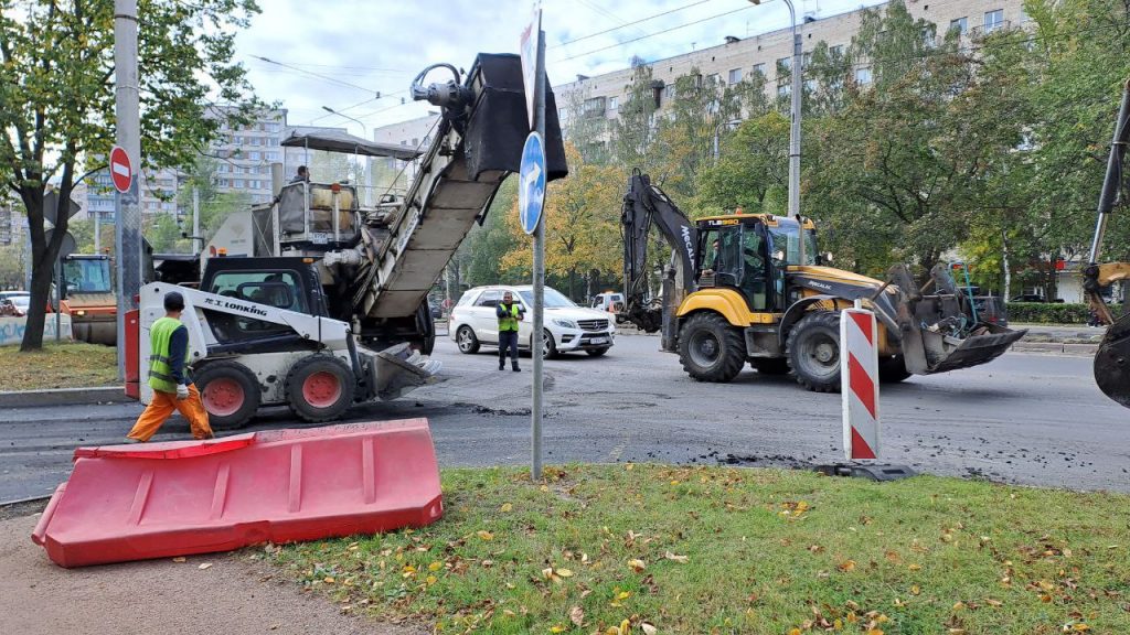 ГАТИ установила причину транспортного коллапса на проспекте Ветеранов