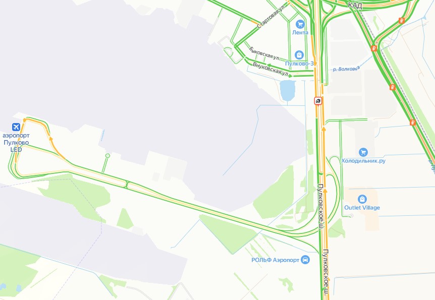 ДТП на Пулковском шоссе рискует создать пробку в сторону аэропорта