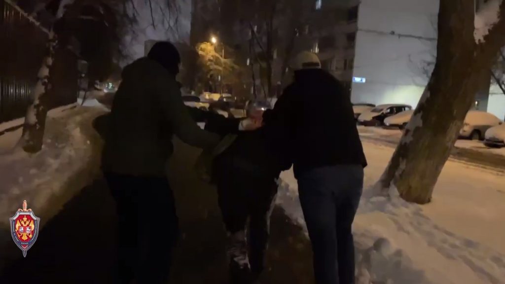 В Москве мужчине не дали совершить теракт на ж/д станции