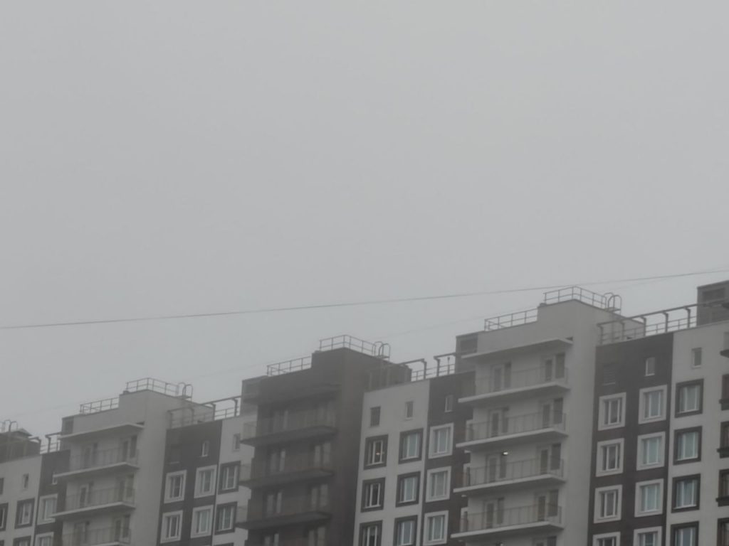 Читатели Мойки78 сообщают о тумане на севере Петербурга