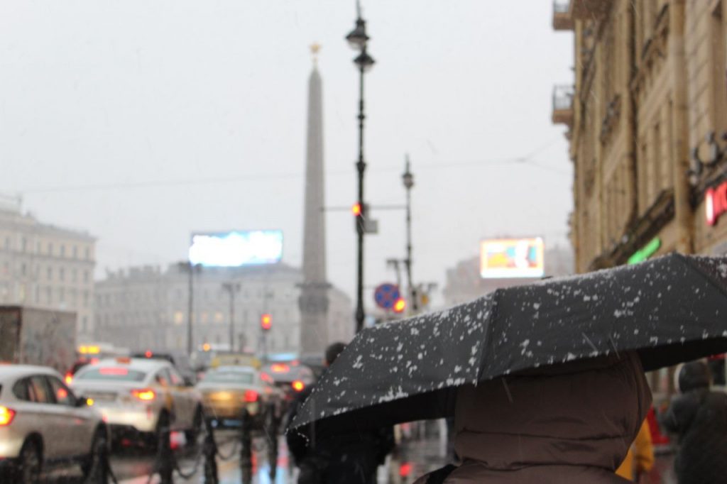 Циклон Gabriele принесет в Петербург «коварную» погоду