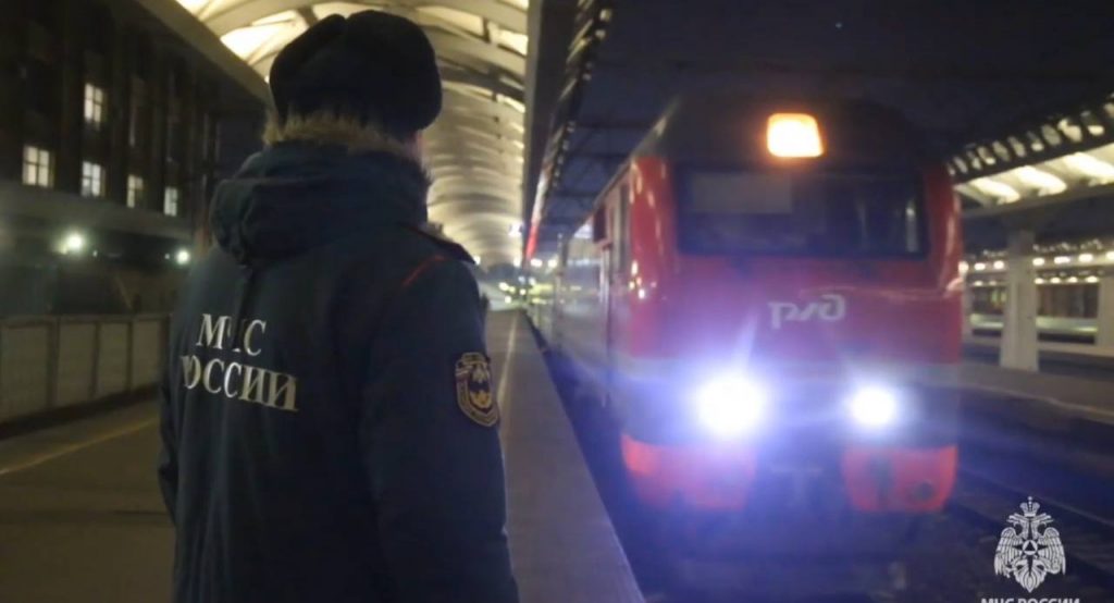 Ночью в Петербург приехал поезд с беженцами из сектора Газа