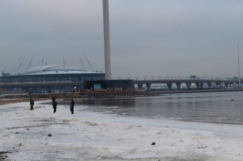 Петербуржцам напомнили о штрафах за выход на лед