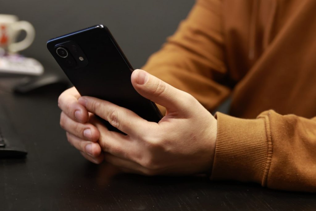 В Госдуме выделили семь признаков взломанного смартфона 