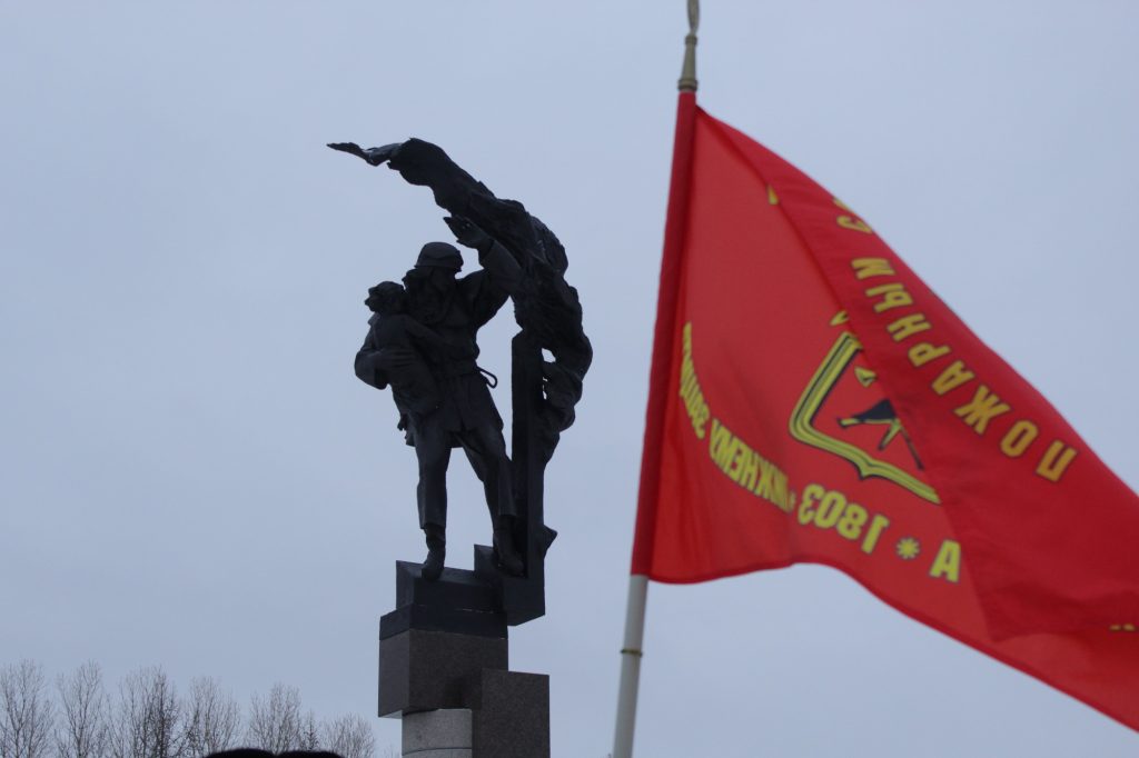 В Петербурге открыли памятник Героям-Пожарным