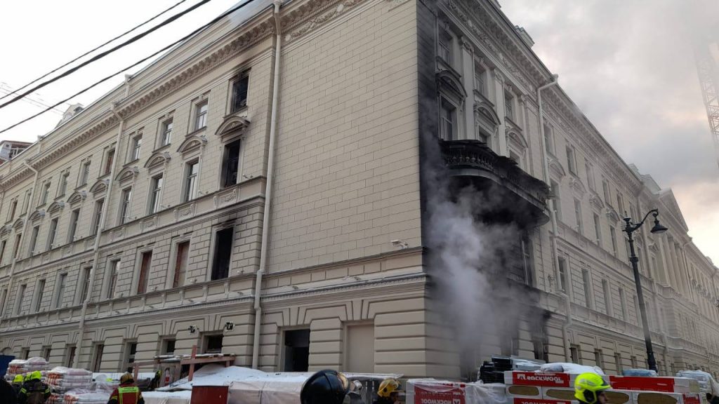 Прокуратура показала обгоревший фасад Консерватории