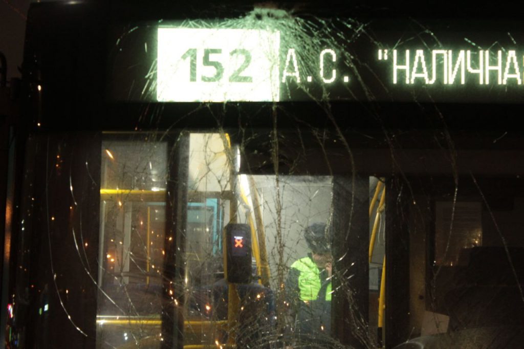 Подробности ДТП с автобусом №152 на Беринга, где пострадали пять человек