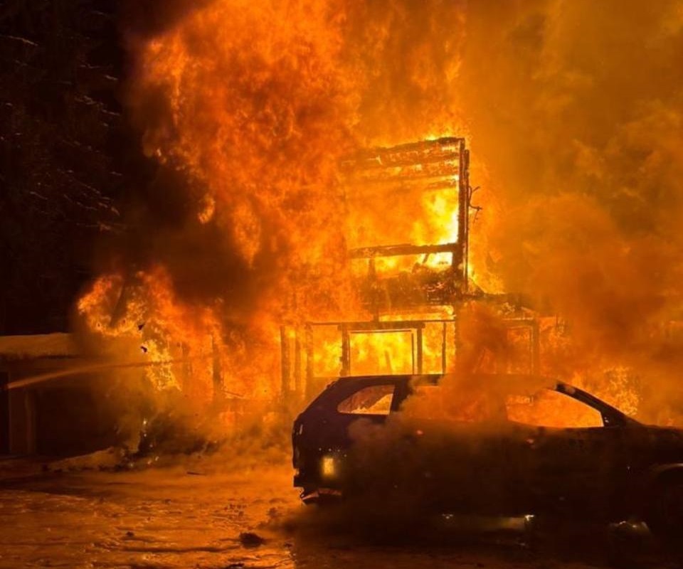 МЧС раскрыло подробности пожара в Токсово с погибшим ребенком