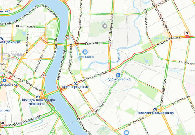 Утренний Петербург под натиском 7-балльных пробок