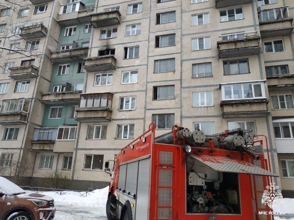 В Петербурге случились ночь и утро квартирных пожаров