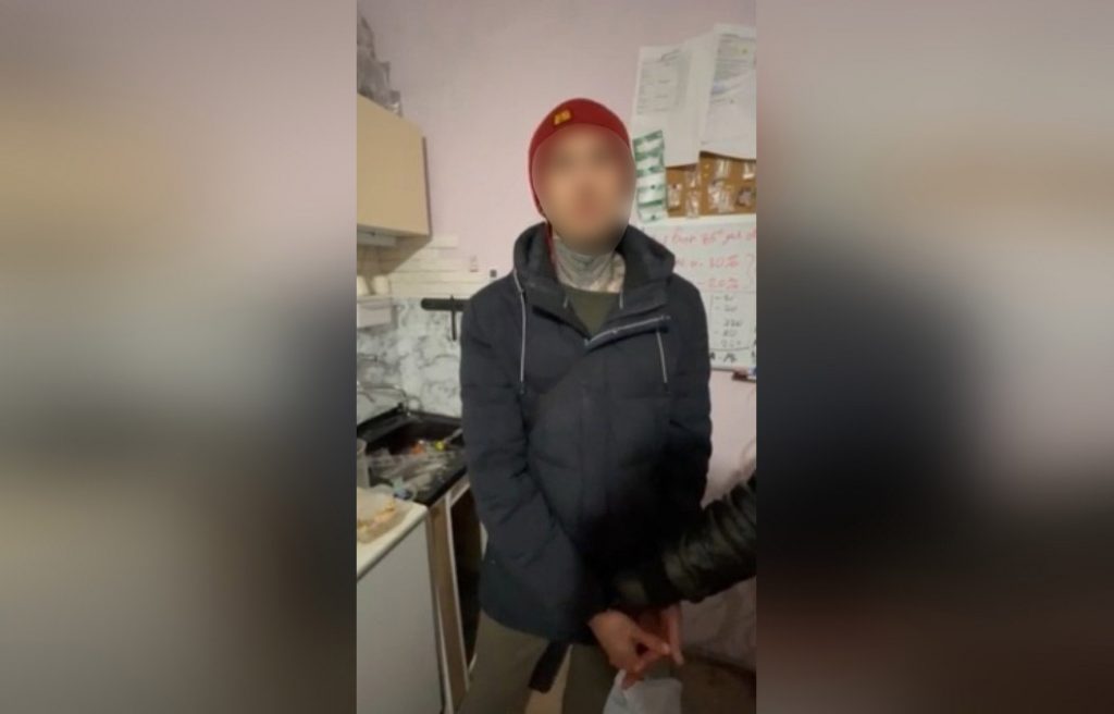 Три приятеля обустроили нарколабораторию в квартире на Крыленко 
