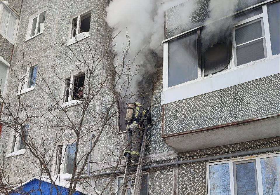 В Сыктывкаре при пожаре в квартире пострадали шесть человек