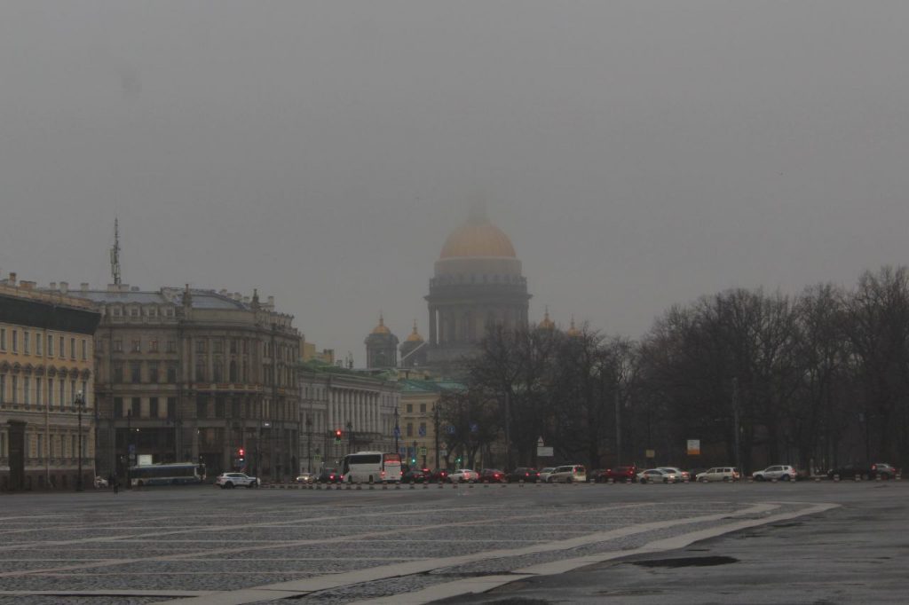Густой туман накроет Петербург 9 апреля