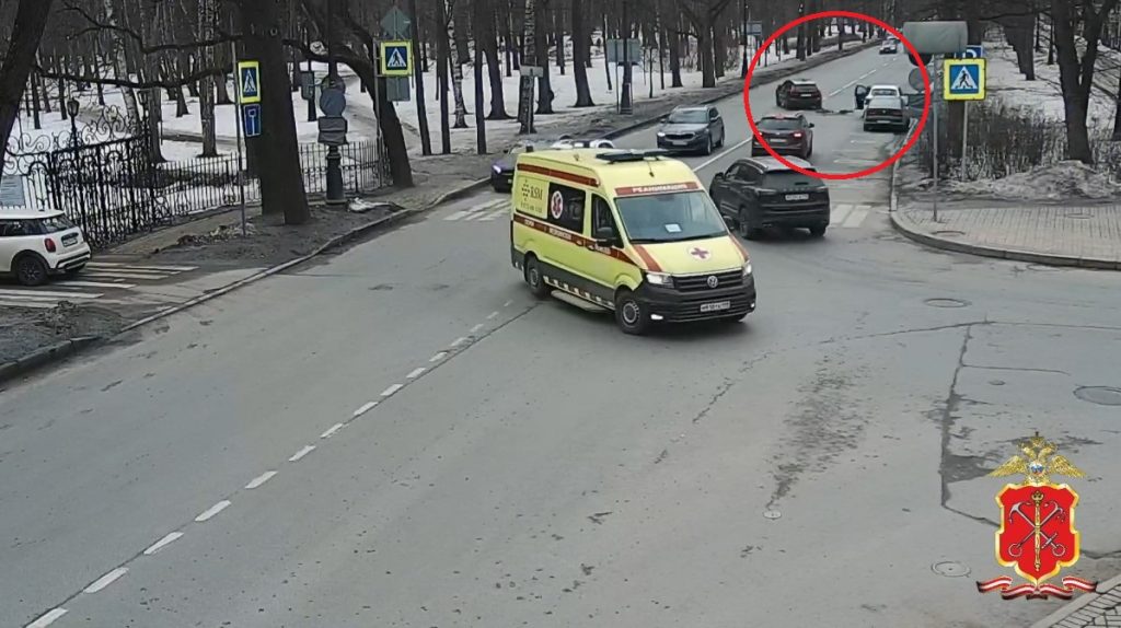 В больнице скончался велосипедист, которого на Крестовском переехал Volvo