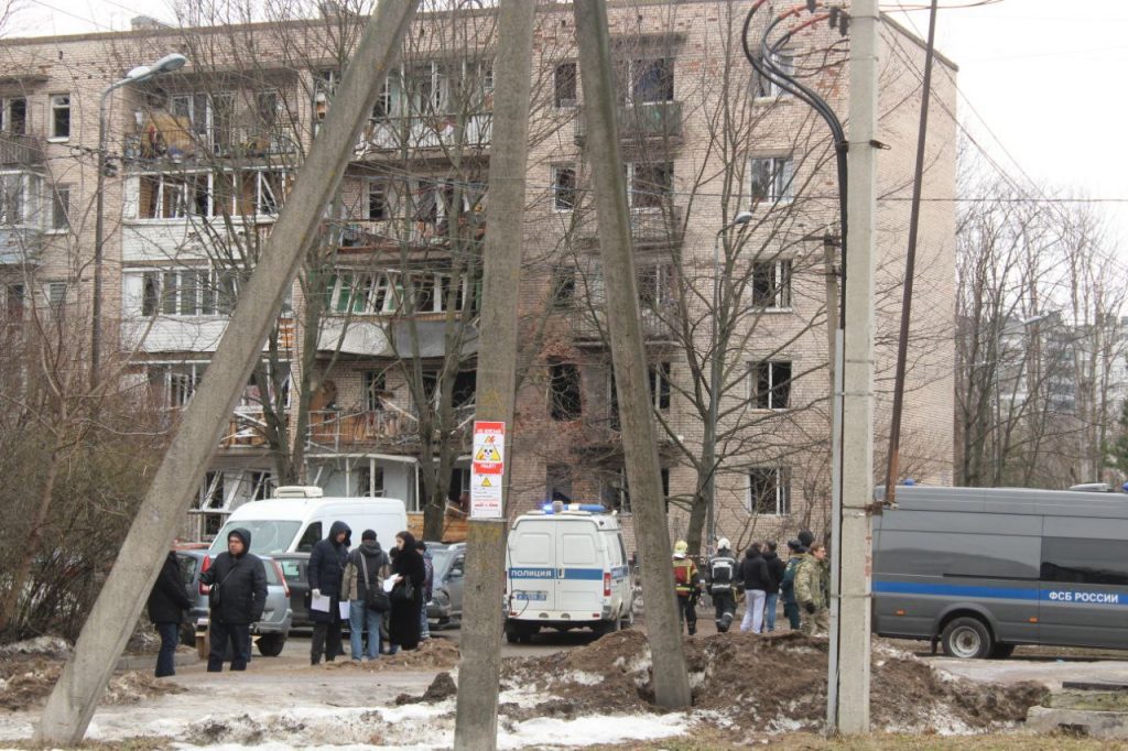 Жители домов на Пискаревском с повреждениями от взрыва получат компенсацию 