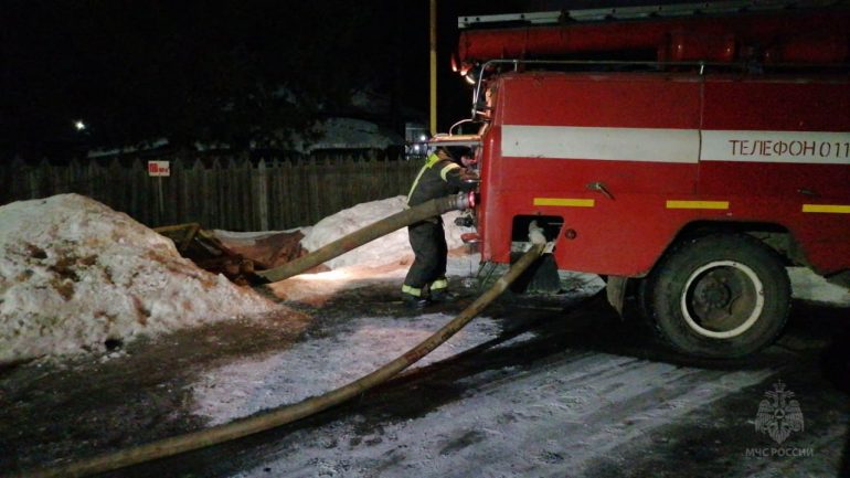 На Урале пожар унес жизни матери и троих детей