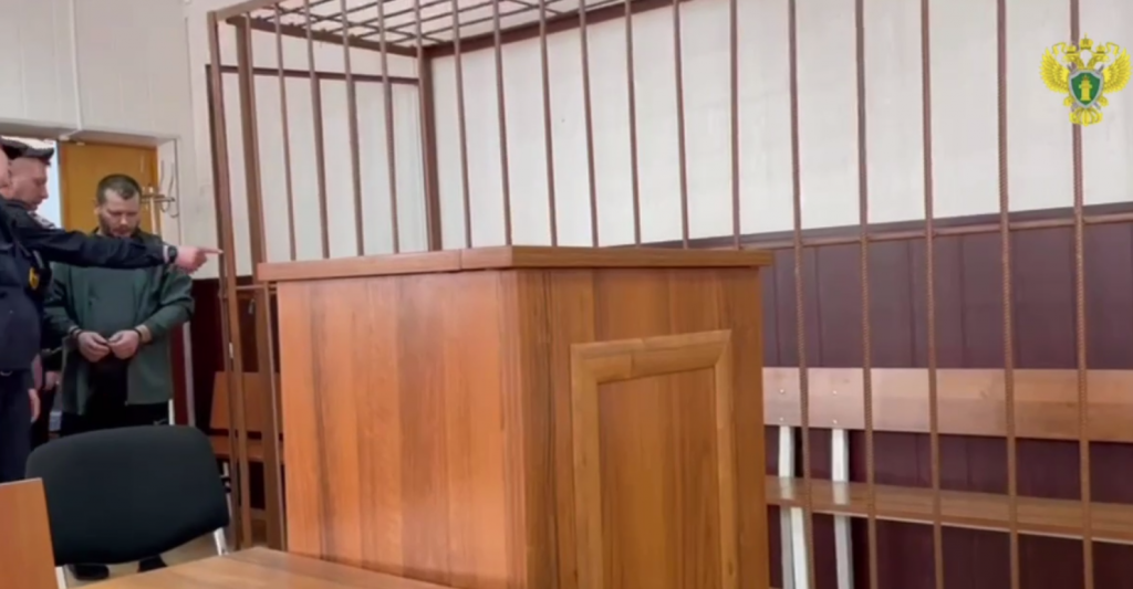 Суд арестовал мужчину, залившего монтажную пену в рот знакомому в Москве