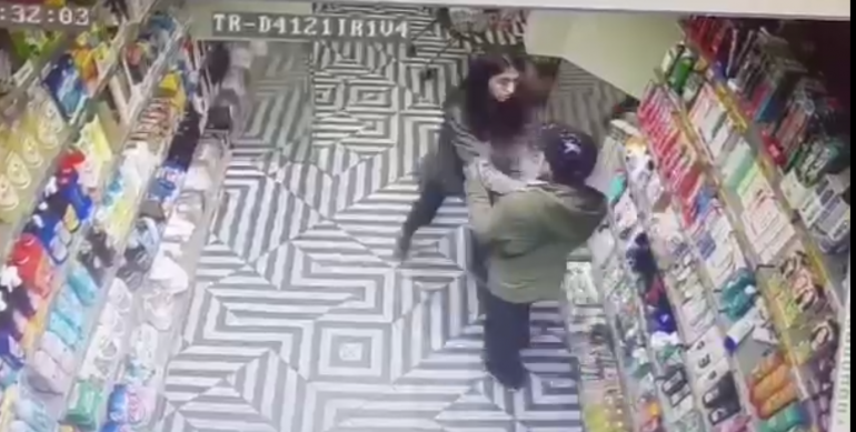 Суд отправил в колонию серийного похитителя шампуней и еды из магазина на Коммуны