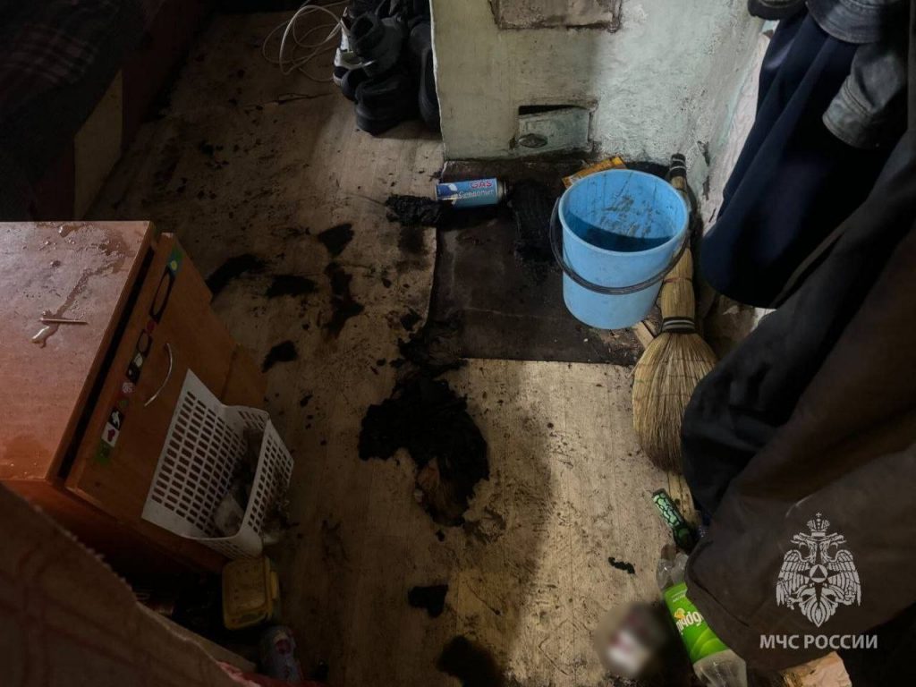 Житель Читы чуть не погиб в пожаре из-за оставленной у печки сигареты