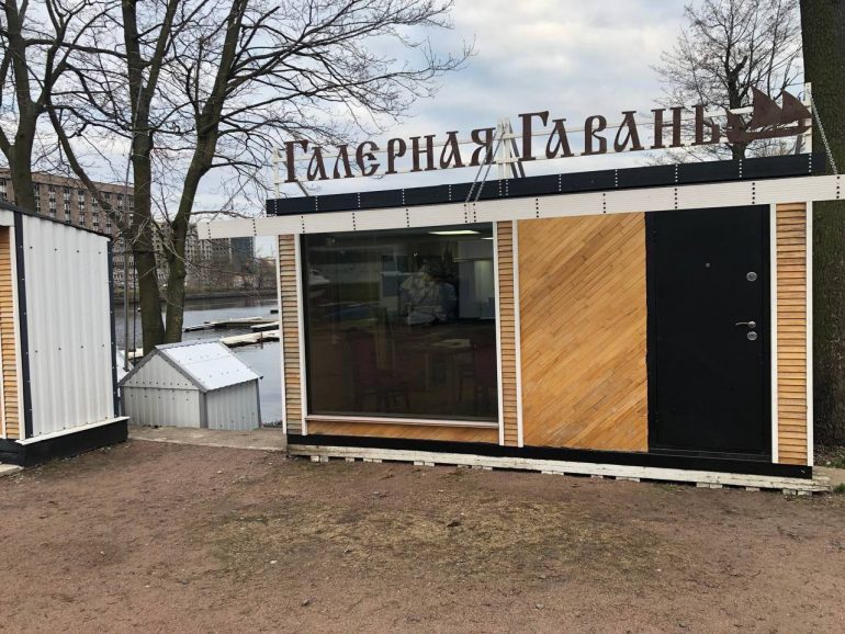 Прокуратура начала проверку стройки плавучих домов в Галерной гавани