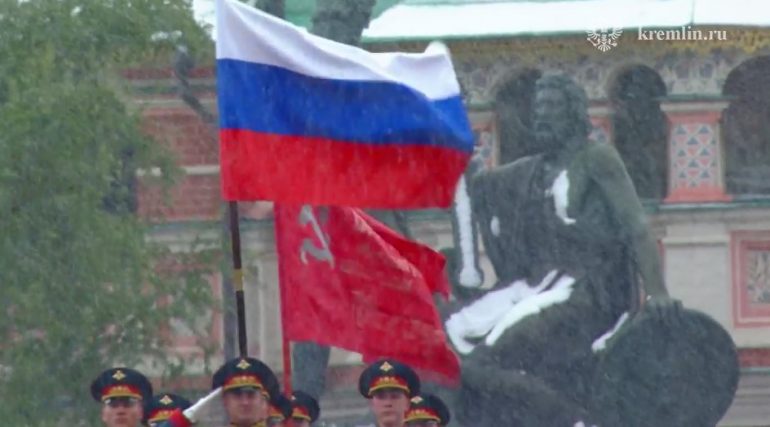 «За Россию! За Победу! Ура!»: Путин произнес речь на Красной площади