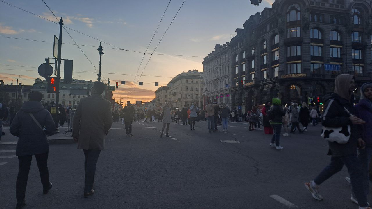 Центр Петербурга перекрыли перед салютом в честь Дня Победы