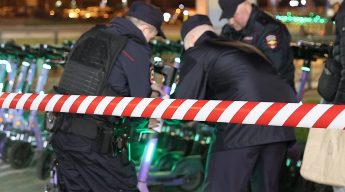 В КИО объяснили, почему в Петербурге нет платных парковок для электросамокатов