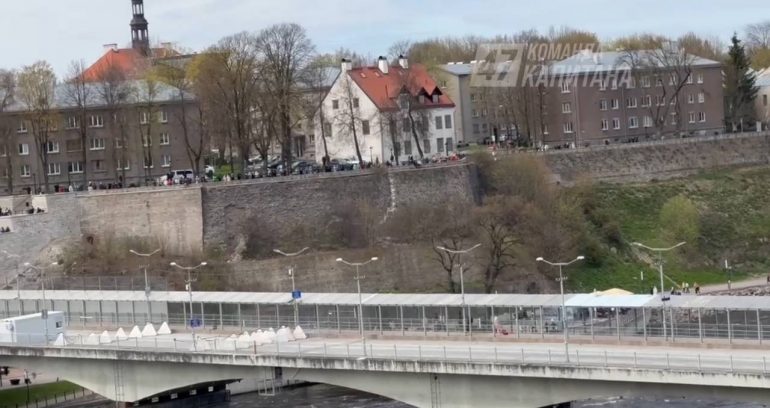 В Нарве школьникам запретили преподавать на русском языке