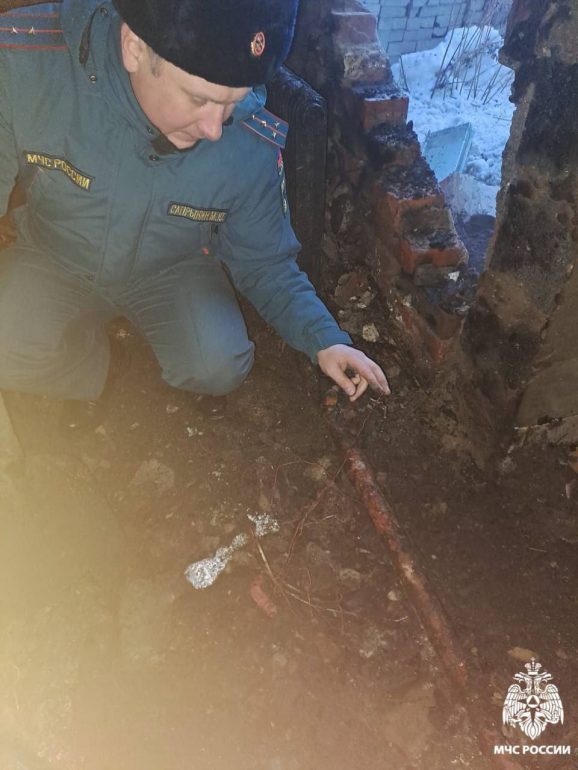 Курское общежитие загорелось из-за брошенной в мусорку сигареты