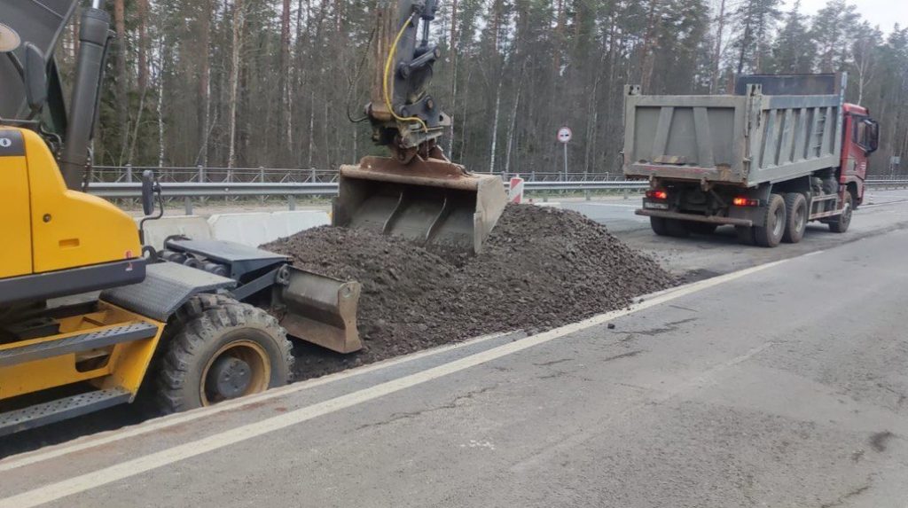 В ноябре завершат ремонт трассы А-114 Вологда-Тихвин в Ленобласти