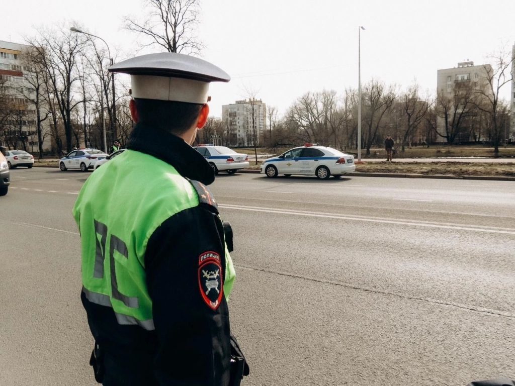 Более 5 тысяч нарушений ПДД выявили в ходе рейдов такси в Петербурге и области