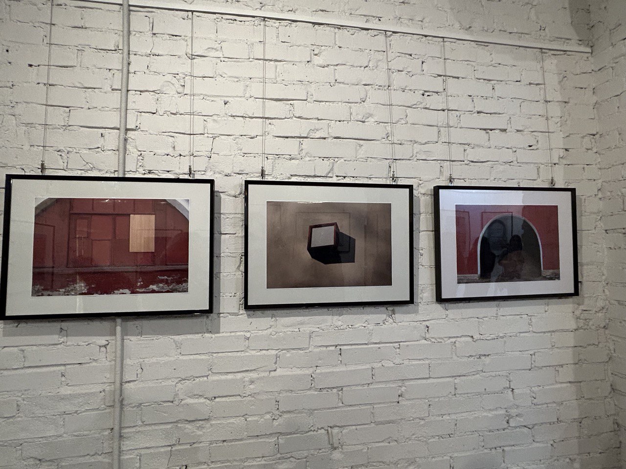 В галерее «Точка» открылась выставка в память о фотографе Теребенине