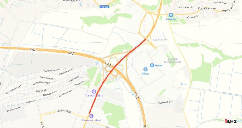 На развязке КАД с Энгельса перекроют полосу